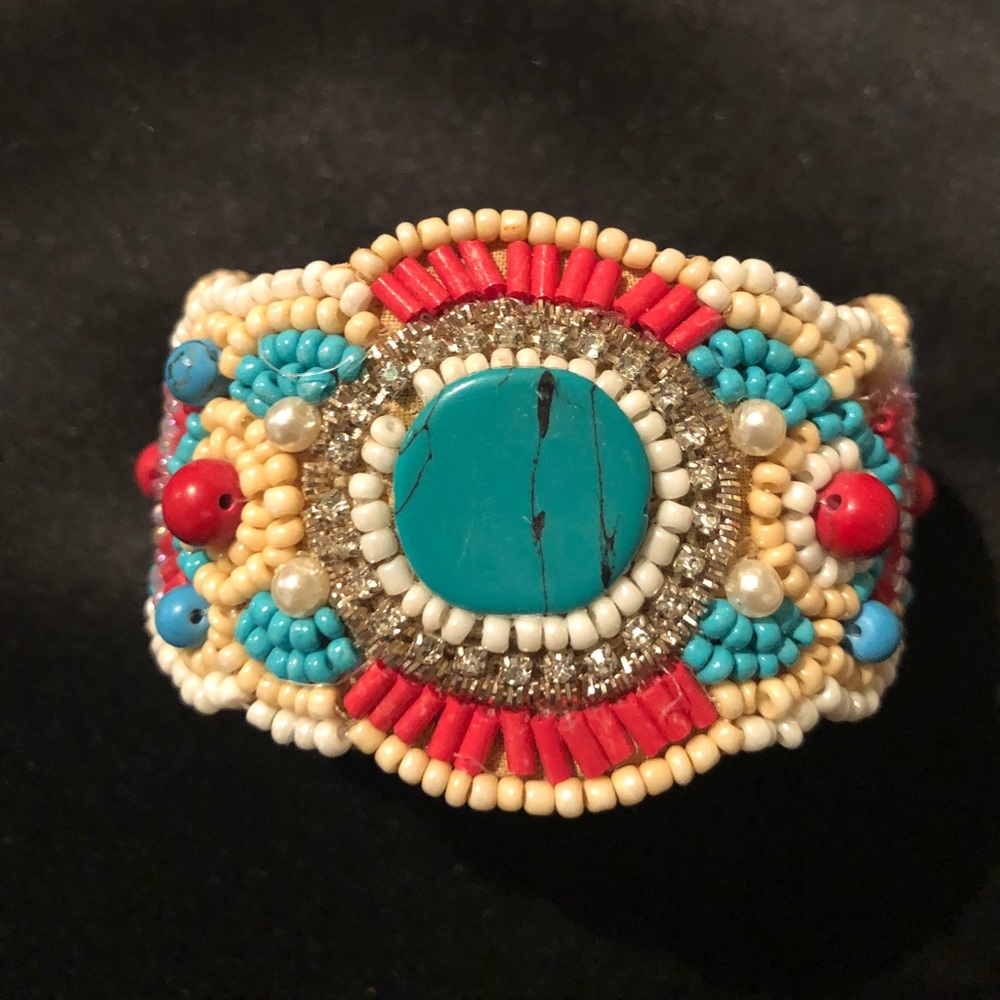 Bracelet beads turquoise.
